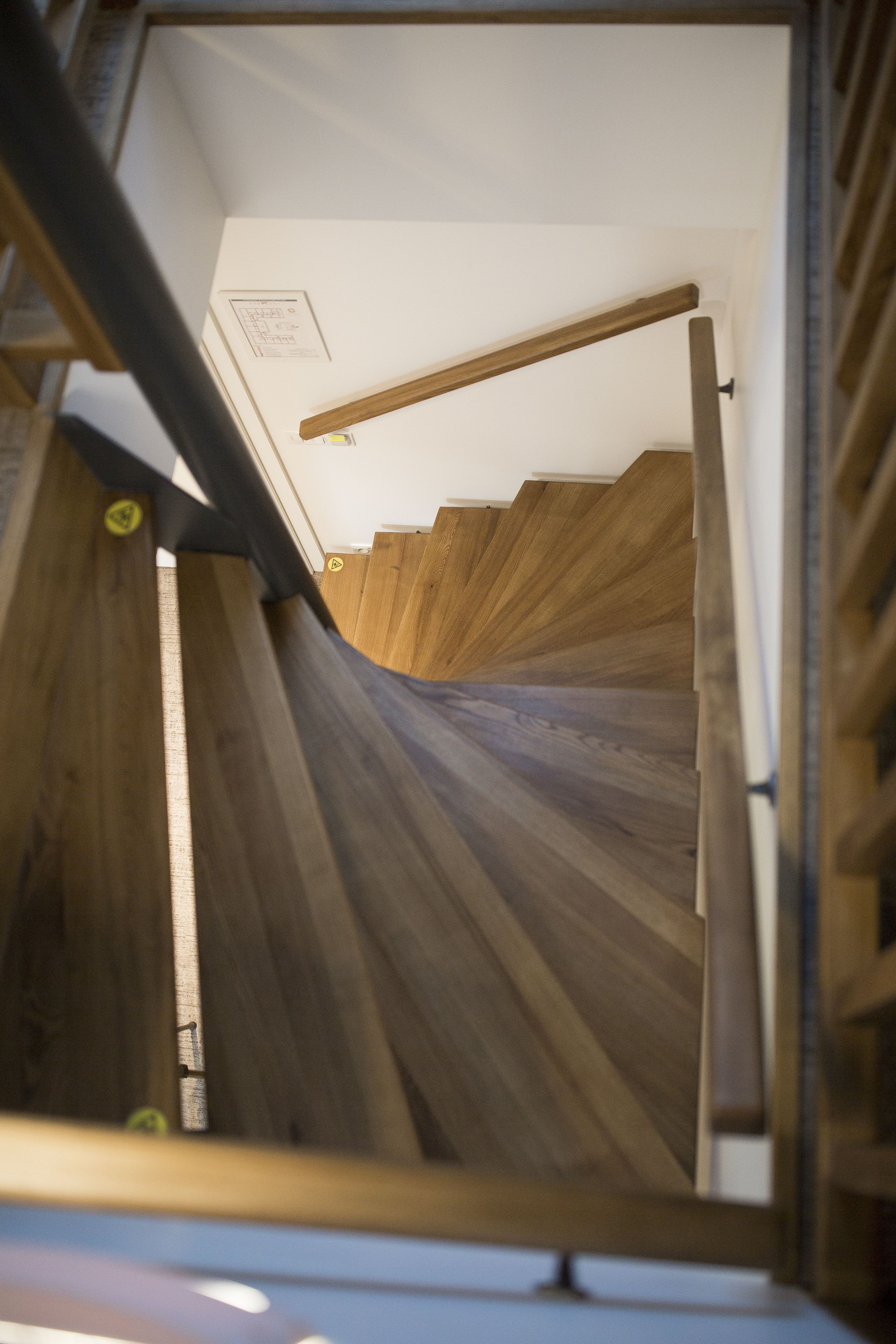 standard room (mezonet) | minibar, in-room safe, individually decorated, desk