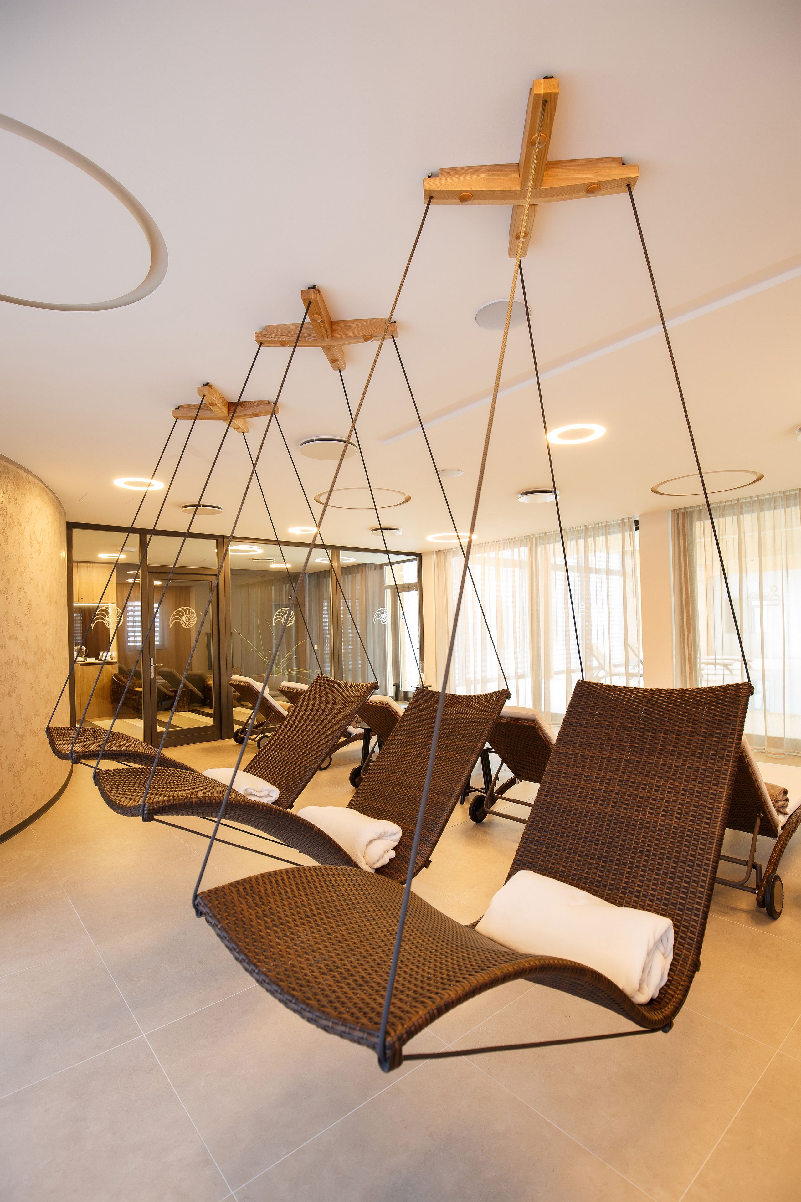 couples treatment room(s), hot tub, steam room, body treatments, facials