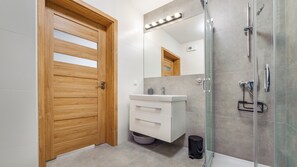 Apartment (17 ul. Rybacka 11E) | Badezimmer | Haartrockner, Handtücher