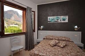 Doppel- oder Zweibettzimmer