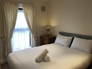Appartement (4 People) | Fer et planche à repasser, Wi-Fi gratuit, draps fournis