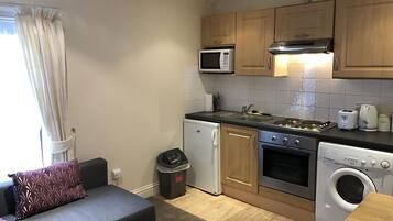 Apartamento (4 People) | Tabla de planchar con plancha, wifi gratis, ropa de cama