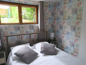Superior Double Room, Ensuite (Le Bureau) - Les Collinades de Chalons (Fagnieres)