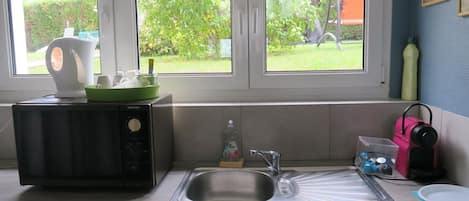 Superior Double Room, Ensuite (Le Bureau) | Restaurant