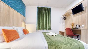 Comfort Room, Non Smoking | Soundproofing, iron/ironing board, free WiFi, bed sheets