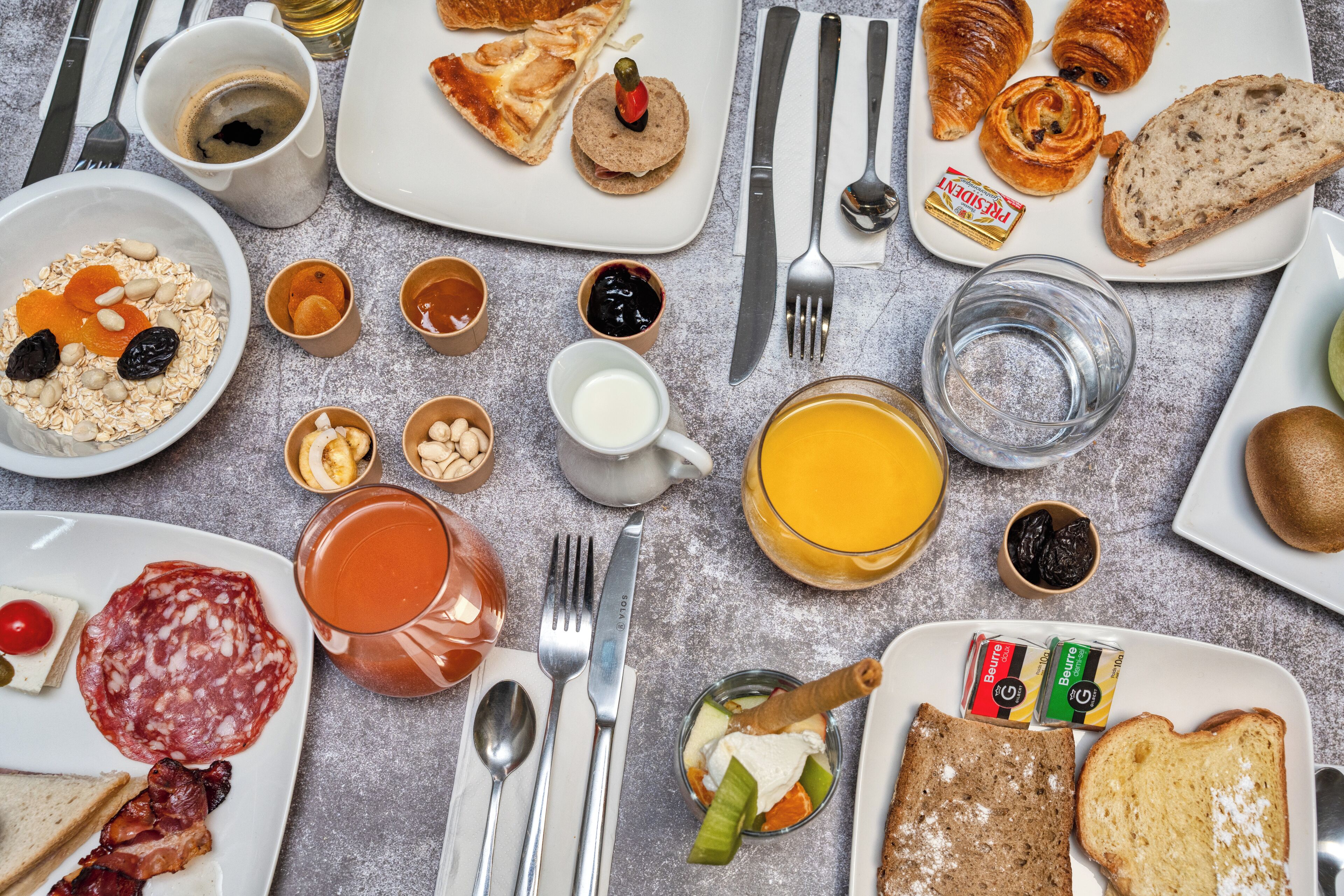 Foto - Hôtel Escurial - Centre Gare