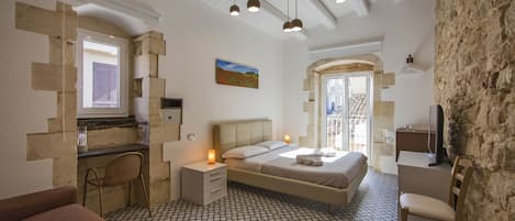 Superior Room | Egyptian cotton sheets, premium bedding, down duvets, memory-foam beds