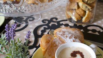 Ilmainen päivittäinen buffetaamiainen