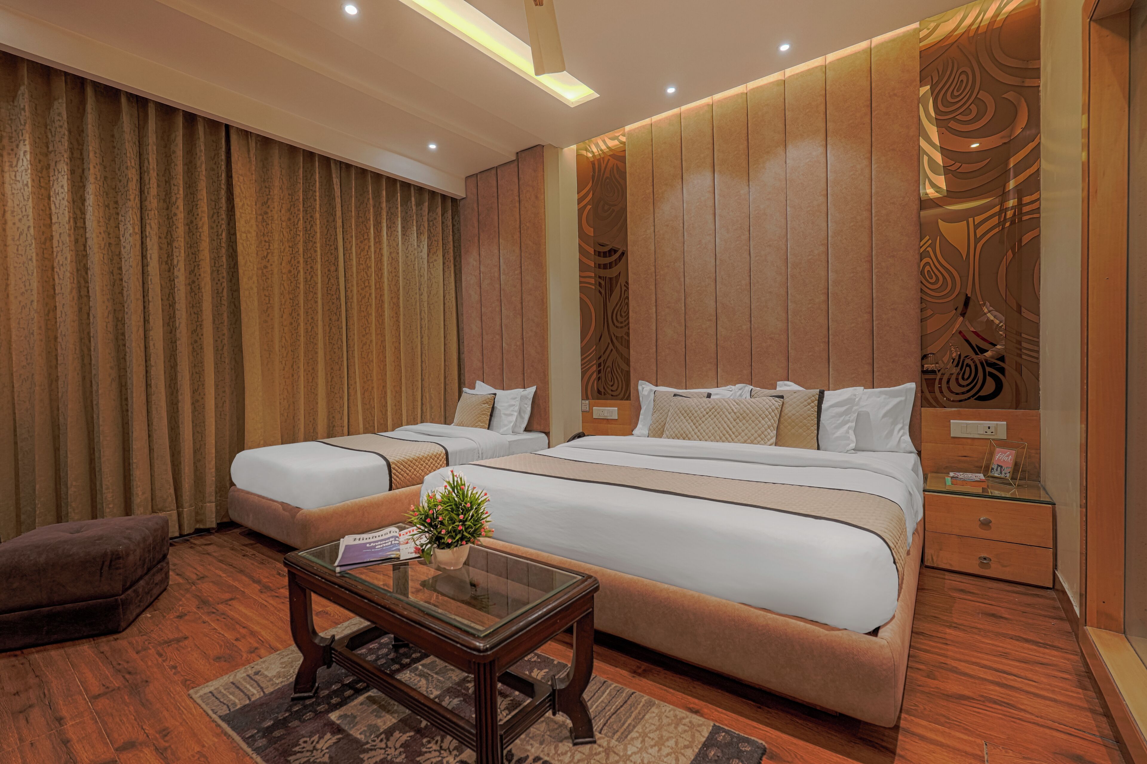 club suite, 1 bedroom | premium bedding, iron/ironing board, free wifi, bed sheets