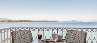 Klimis Hotel