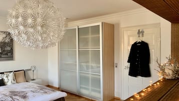 3 chambres, décoration personnalisée, bureau