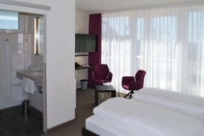 Ylelliset vuodevaatteet, pillowtop-patjalliset sängyt