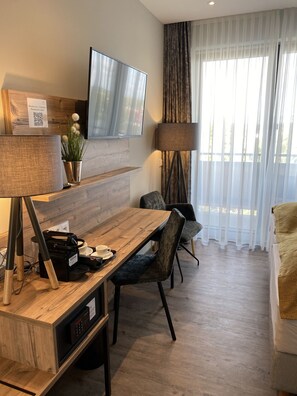 舒适双人房 | 客厅 | 平板电视