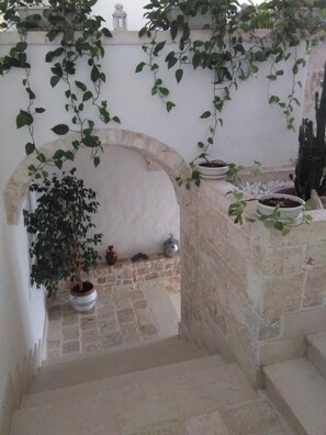 Interior - ArcoBello Suite Rooms (Castellana Grotte)