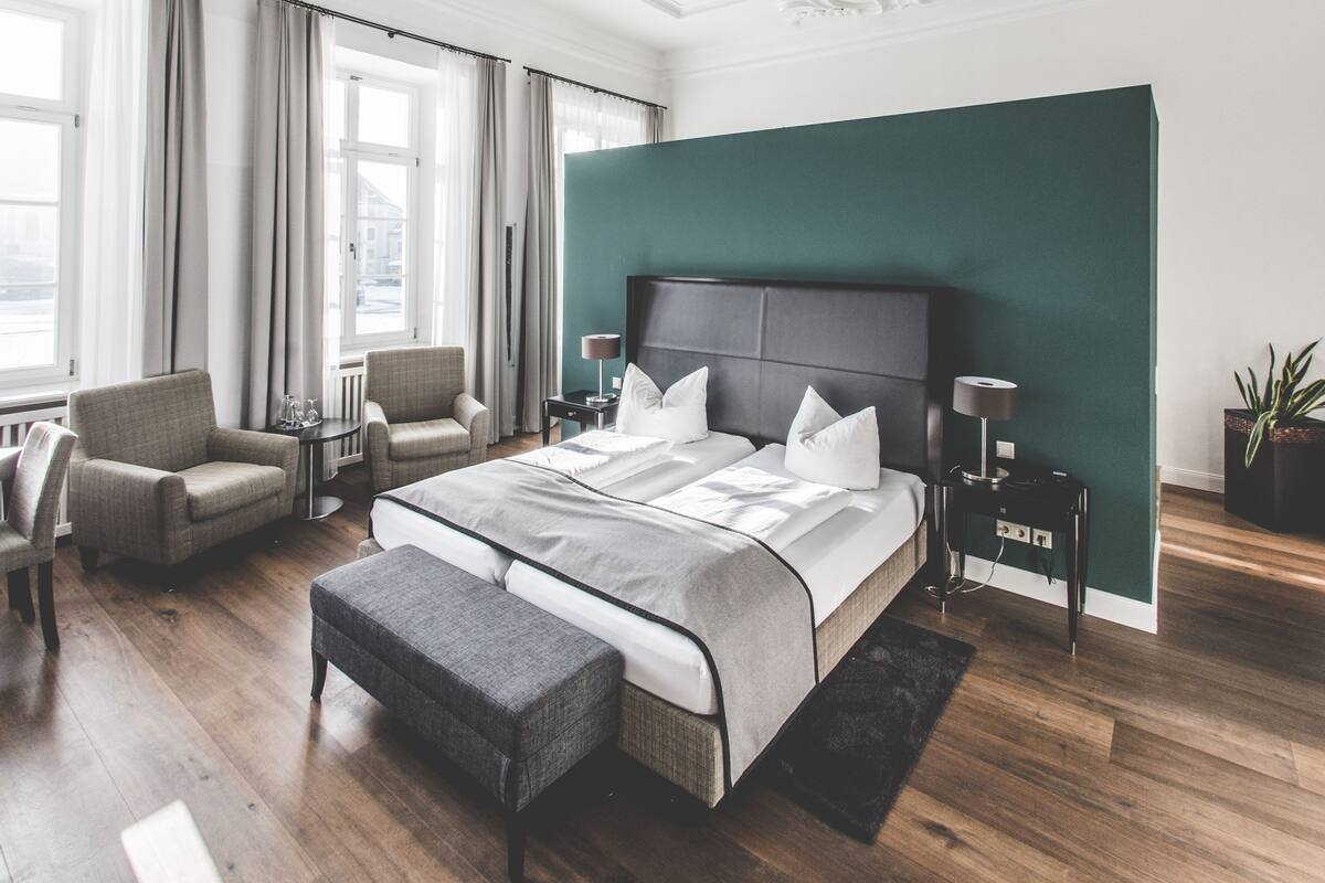 signature double room | 1 bedroom, premium bedding, down duvets, in-room safe