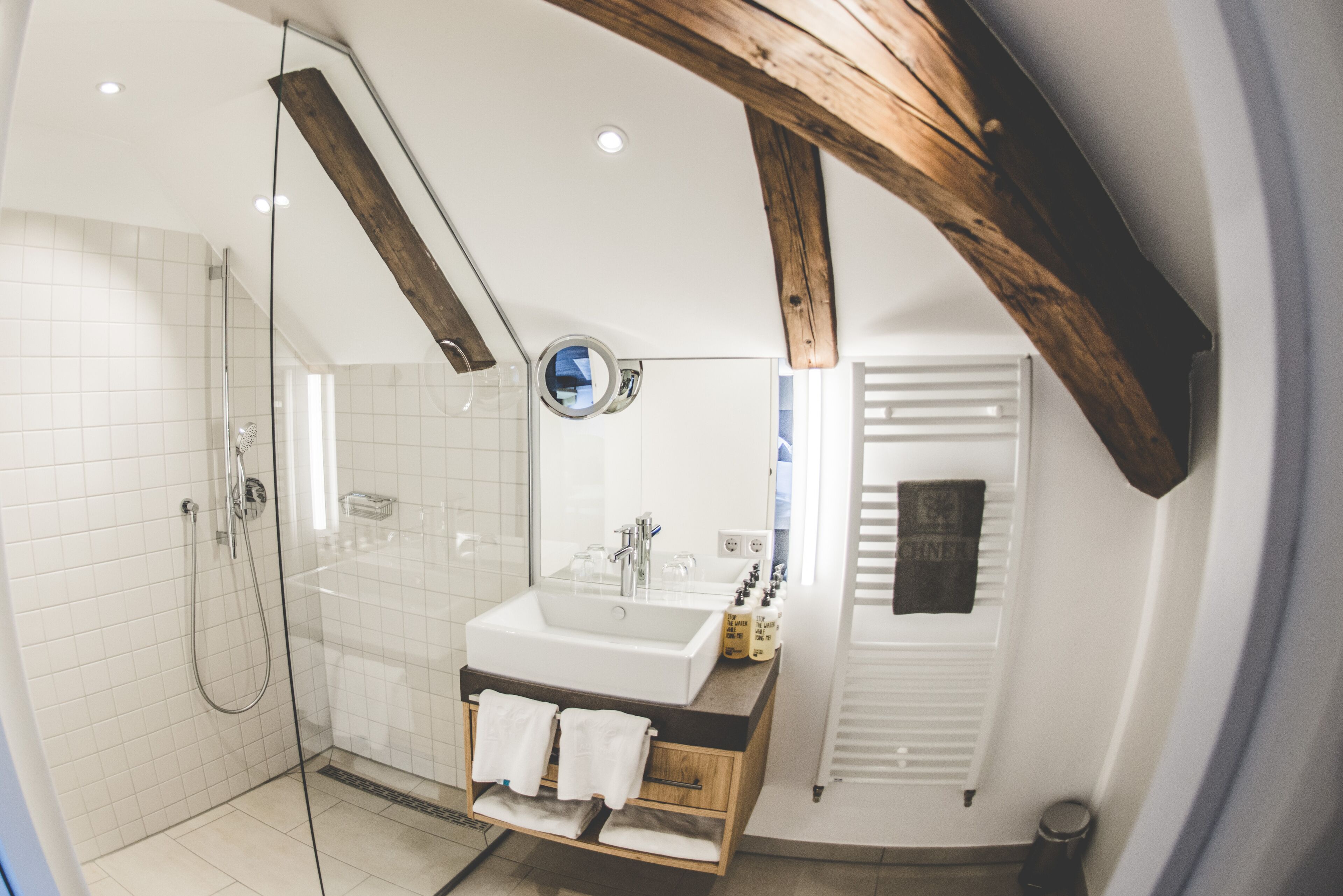 panoramic room | bathroom | deep-soaking bathtub, hair dryer, bathrobes, towels