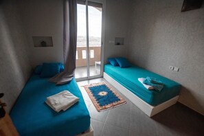 Appartement Luxe, 2 chambres (1st Floor) | Fer et planche Ă repasser, Wi-Fi gratuit, draps fournis
