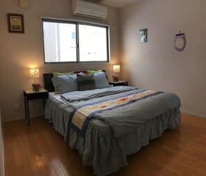 Deluxe Apartment, Multiple Beds, Non Smoking | In-room safe, blackout drapes, iron/ironing board, rollaway beds - Hostel Familia (Osaka)