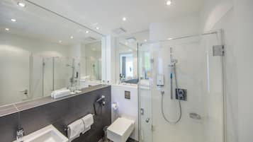Standard Room | Bathroom amenities