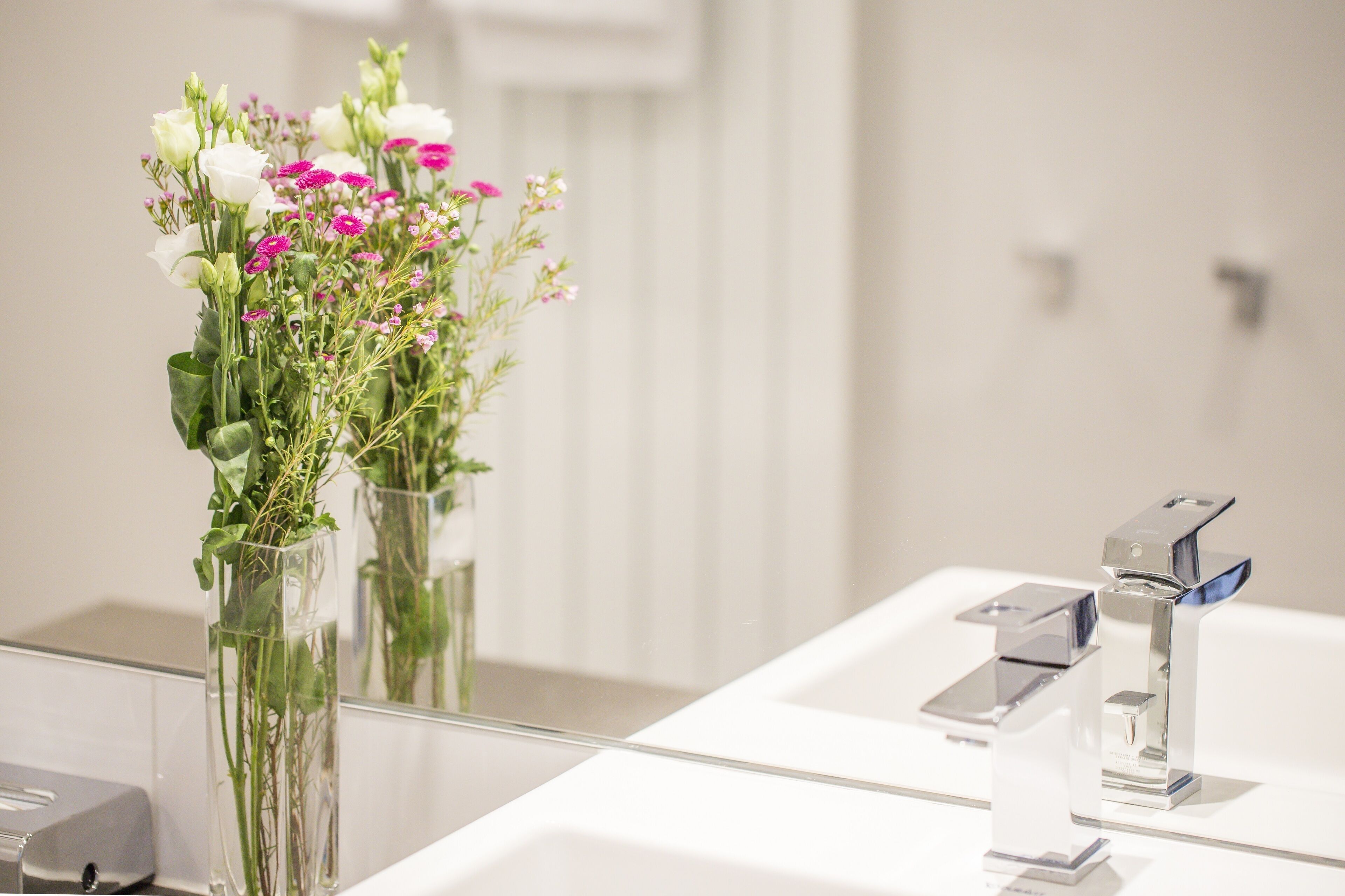 standard room | bathroom | free toiletries, hair dryer, towels, soap