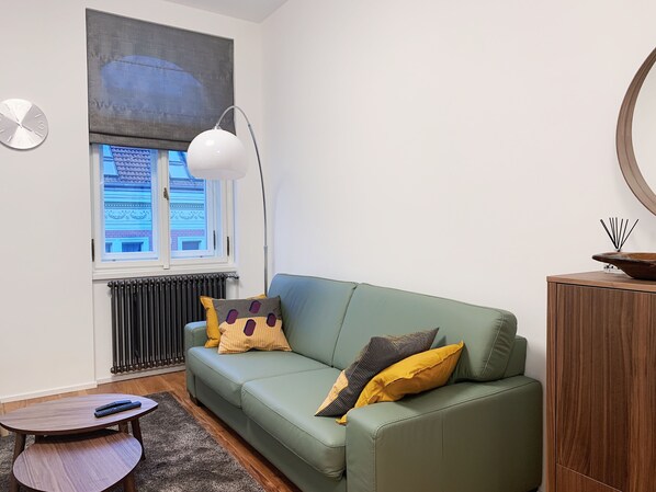 Appartement Confort, 1 très grand lit et 1 canapé-lit, non-fumeur, vue ville | Coin séjour