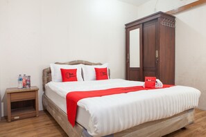 Habitación doble | Escritorio, wifi gratis y ropa de cama 