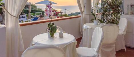 Tägliches inbegriffenes einheimisches Frühstück