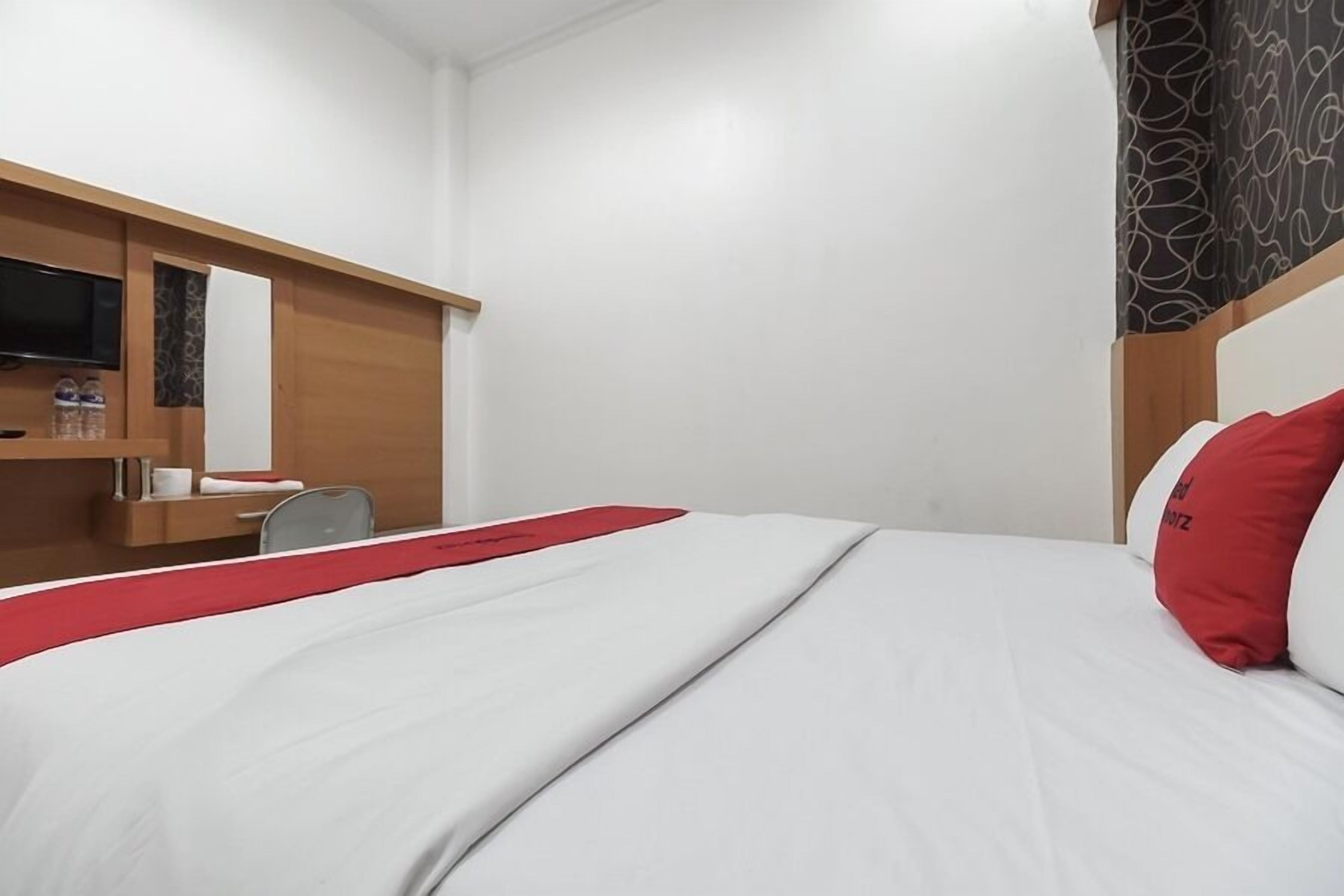 Bureau, Wi-Fi gratuit, draps fournis
