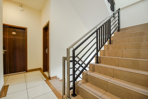 RedDoorz Plus @ Karebosi Area 2