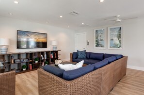 Indoor wedding - Escape Coastal Resort on Casey Key (Nokomis)