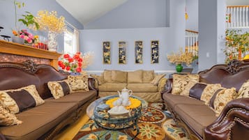 Skrivebord, lydisolert, wi-fi (inkludert) og sengetøy