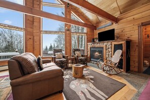 TV, fireplace, stereo - 🐾Camp Whynot - Great chalet home with  views of Rangeley Lake! Dog friendly (Rangeley)