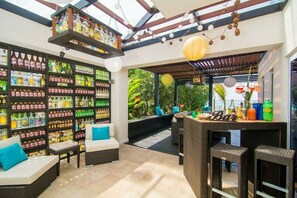 Bar (on property) - Dreamtime 5-Beachfront, Butler, Chef, Driver, Modern (Montego Bay)