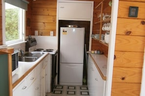 Frigorifero, microonde, forno, macchina per tè/caffè