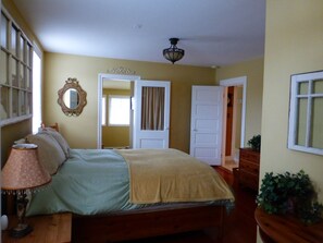 3 bedrooms, iron/ironing board, travel cot, free WiFi