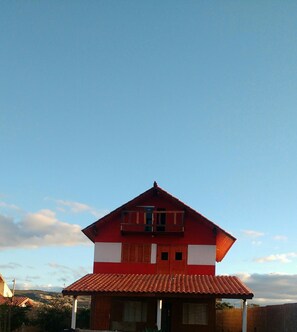 Exterior - Three star chalet🌞🌖🌗 (Perfil aberto, aparecer nos sites de busca)