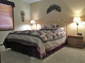 3 chambres, bureau, accès au Wi-Fi (inclus), literie fournie