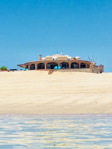 Promo - Awesome  -Beach Front Villa on Sandy Beach  - Hi Speed Wi-Fi