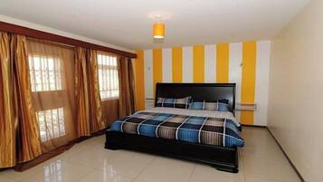 3 makuuhuonetta, ilmainen Wi-Fi, vuodevaatteet