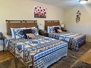 1 chambre, fer et planche à repasser, Wi-Fi gratuit, draps fournis