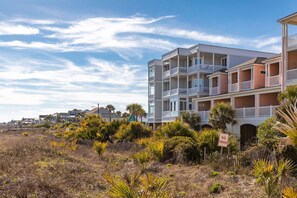 Exterior - Seacoast 7- Top Floor Villa - Unobstructed Ocean Views - Elevator (Folly Beach)