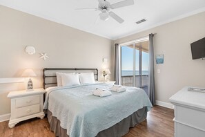 3 bedrooms, iron/ironing board, WiFi, bed sheets - Seacoast 7- Top Floor Villa - Unobstructed Ocean Views - Elevator (Folly Beach)