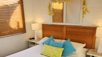 1 bedroom, iron/ironing board, bed sheets