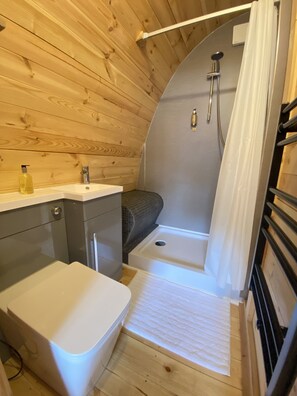 Cabana clássica, suíte, vista para o canal (The GlamPod) | Banheiro