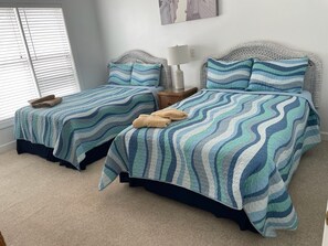 4 bedrooms, iron/ironing board, WiFi, bed sheets