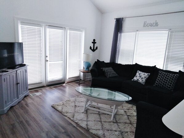 Smart TV, DVD player, books