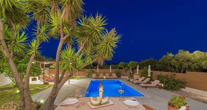 Villa avec piscine privée et 4 chambres