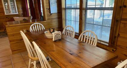 Débranchez le chalet avec votre famille et vos amis sur Toledo Bend prÚs de Huxley Bay