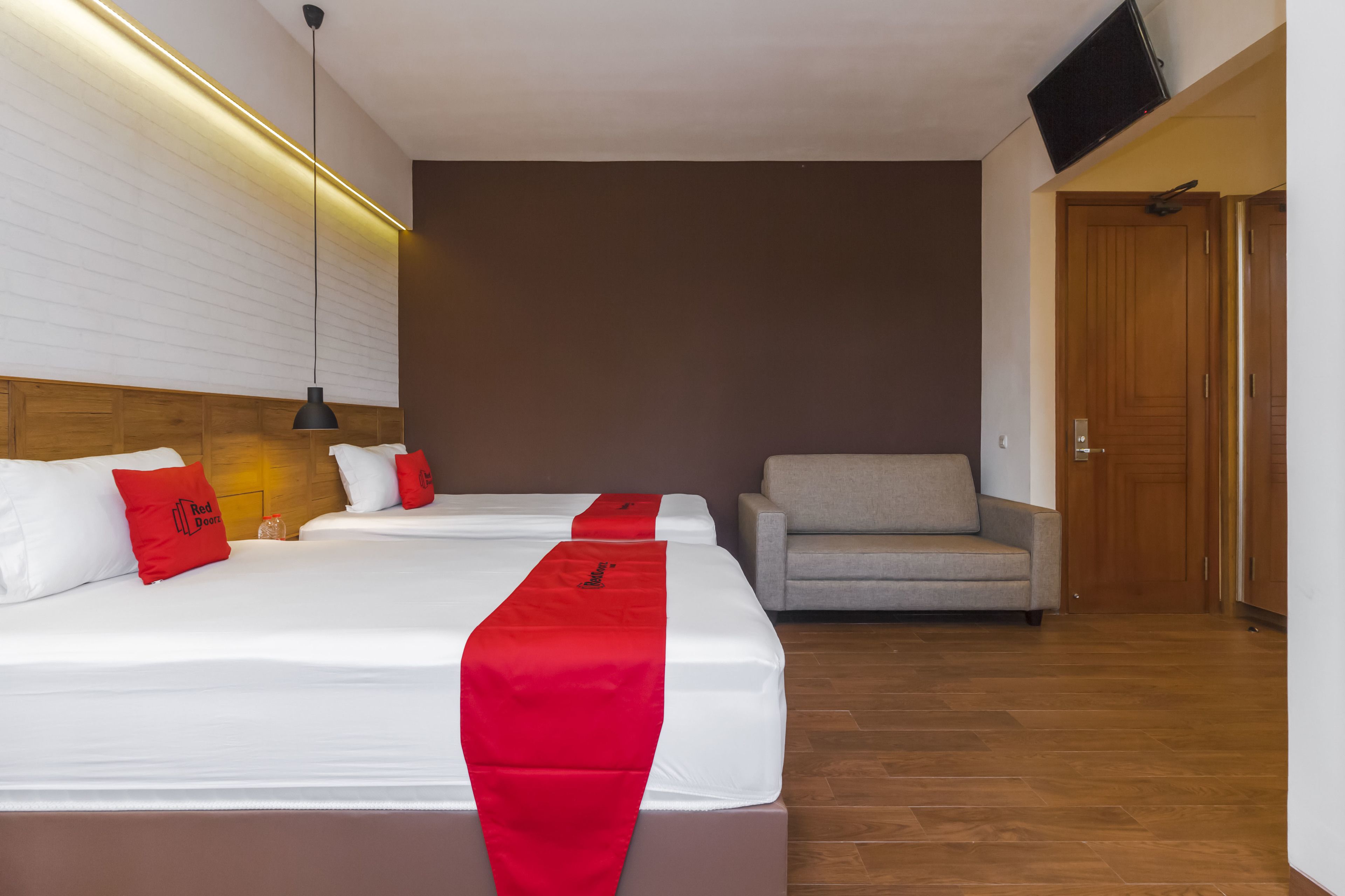 Foto - RedDoorz Plus @ CBD Bintaro