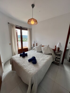 3 Schlafzimmer, Bügeleisen/Bügelbrett, Reisekinderbett, kostenloses WLAN